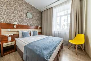 Гостиница Регина Санкт-Петербург Стандарт с видом в арку-1